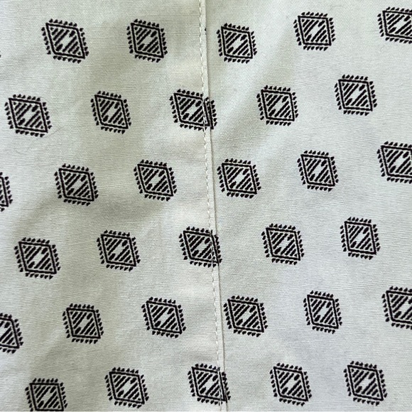 Rock & Roll Cowgirl size Large Collared Sleeveless Snap Front Embroidered Top - Picture 4 of 10